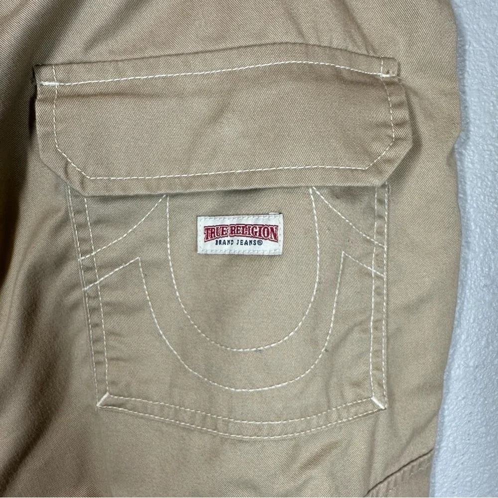 TRUE RELIGION Men's 33 Travertine colored Lightweight Cargo Pants